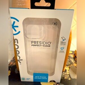 Speck Presidio Perfect-Clear Case for iPhone Pro Max (2024) - Clear